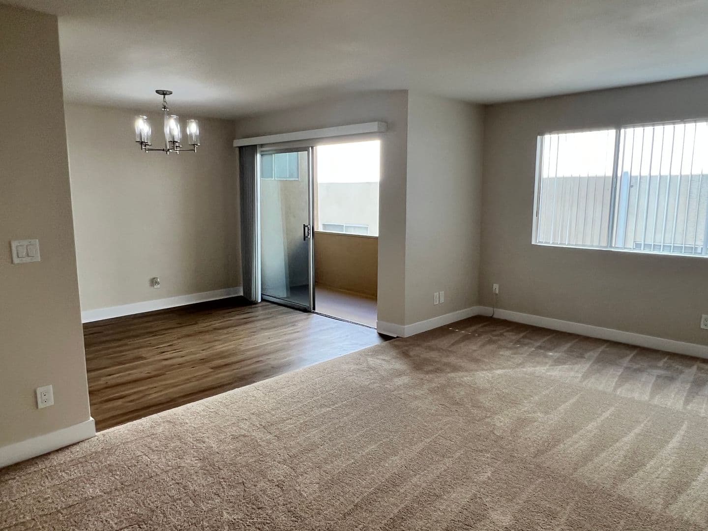 Sherman Oaks Apartment: 4647 Vista Del Monte