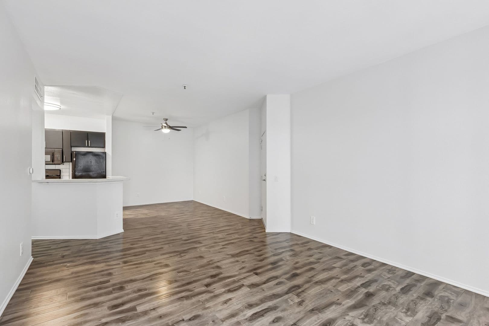 Los Angeles Apartment: 1443 N. Fuller Avenue