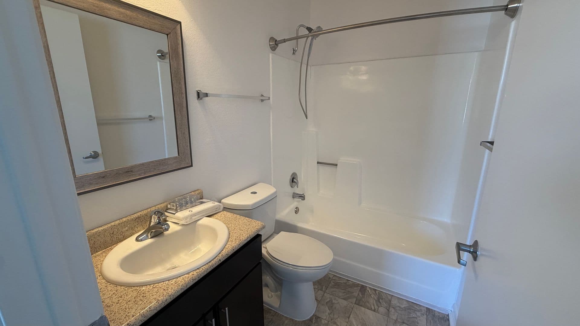 Los Angeles Apartment: 1443 N. Fuller Avenue