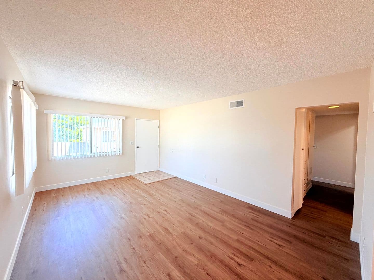 Lynwood Apartment: 11185 Carson Drive