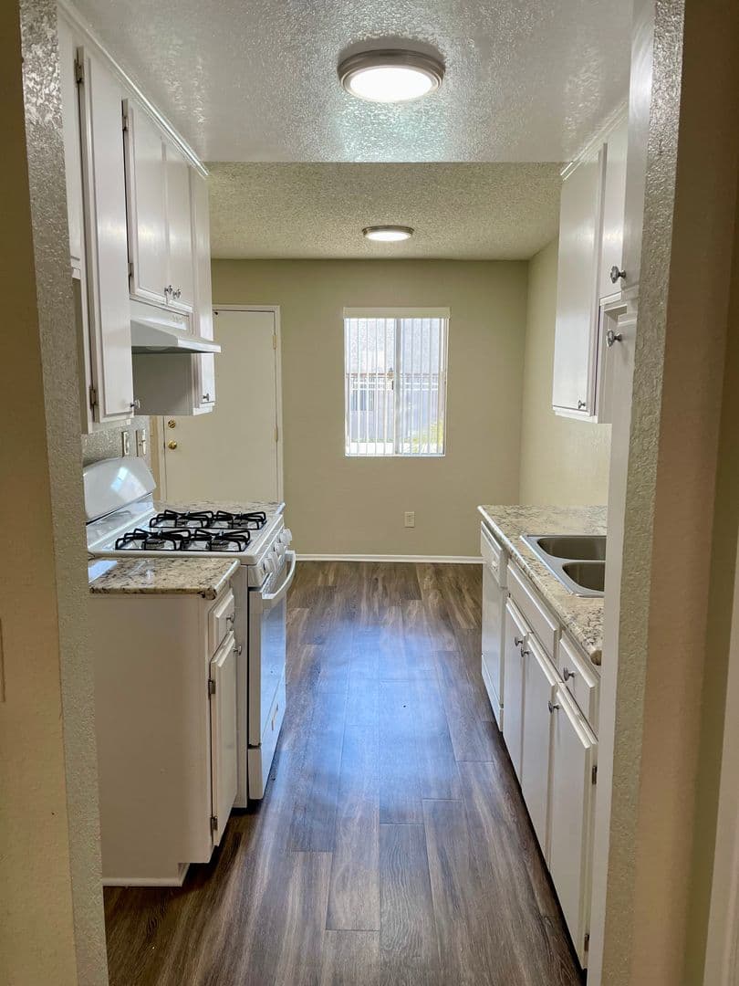 Castaic Apartment: 31717 Ridge Route Road