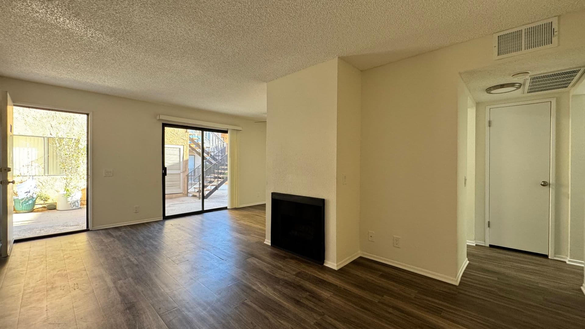Castaic Apartment: 31727 Ridge Route Road