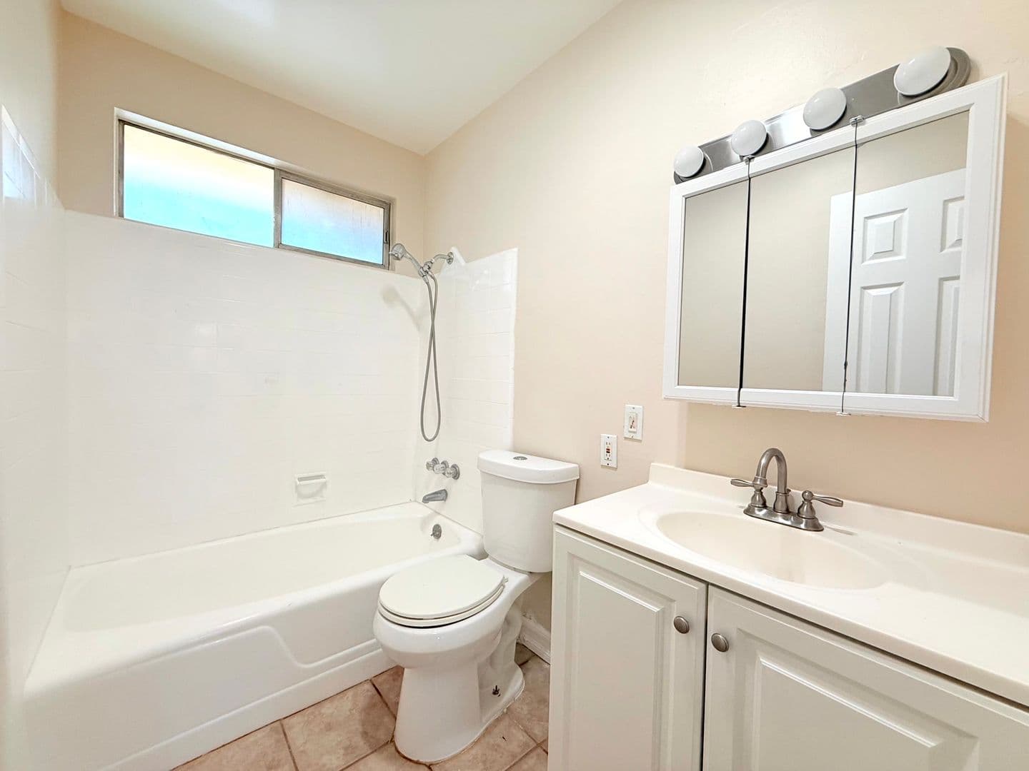 Lynwood Apartment: 11185 Carson Dr.