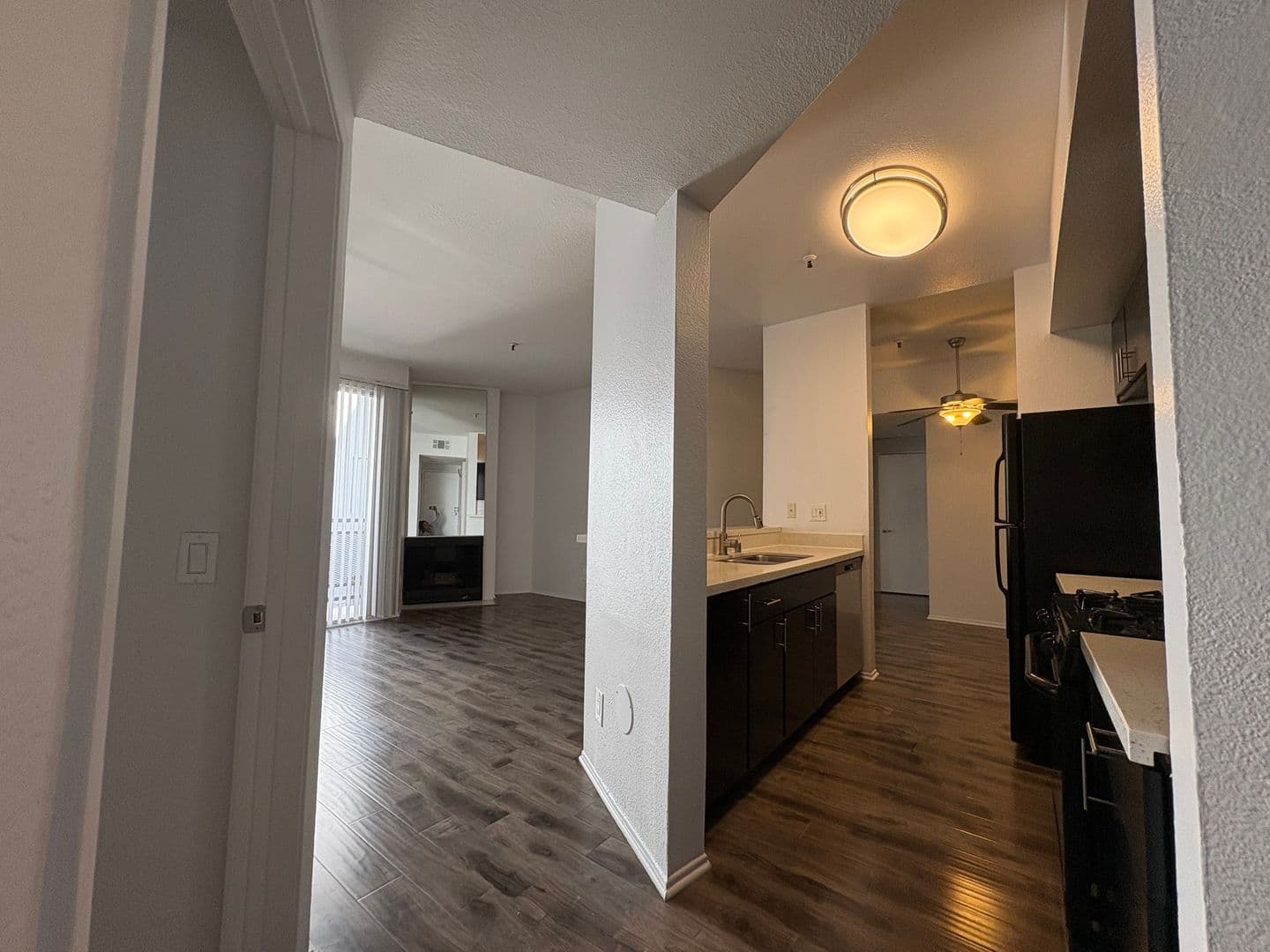 Los Angeles Apartment: 1443 N. Fuller Avenue