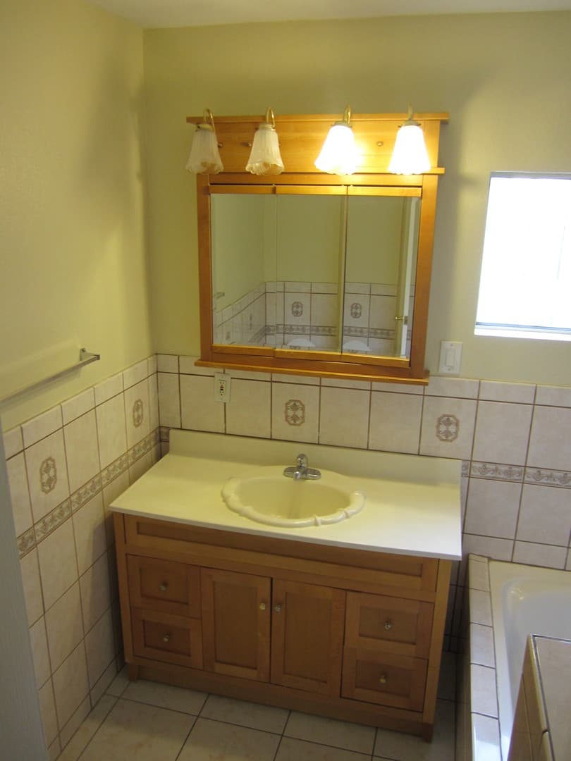 East Los Angeles Apartment: 6165-6167 E Olympic Blvd