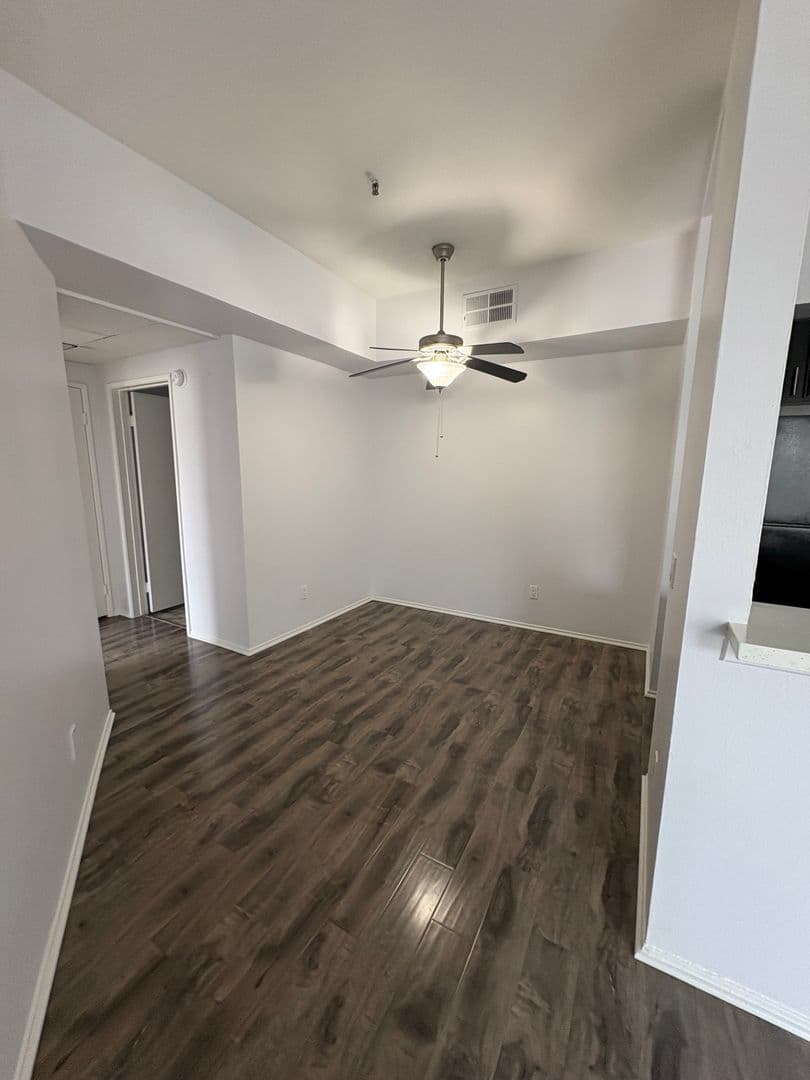 Los Angeles Apartment: 1443 N. Fuller Avenue