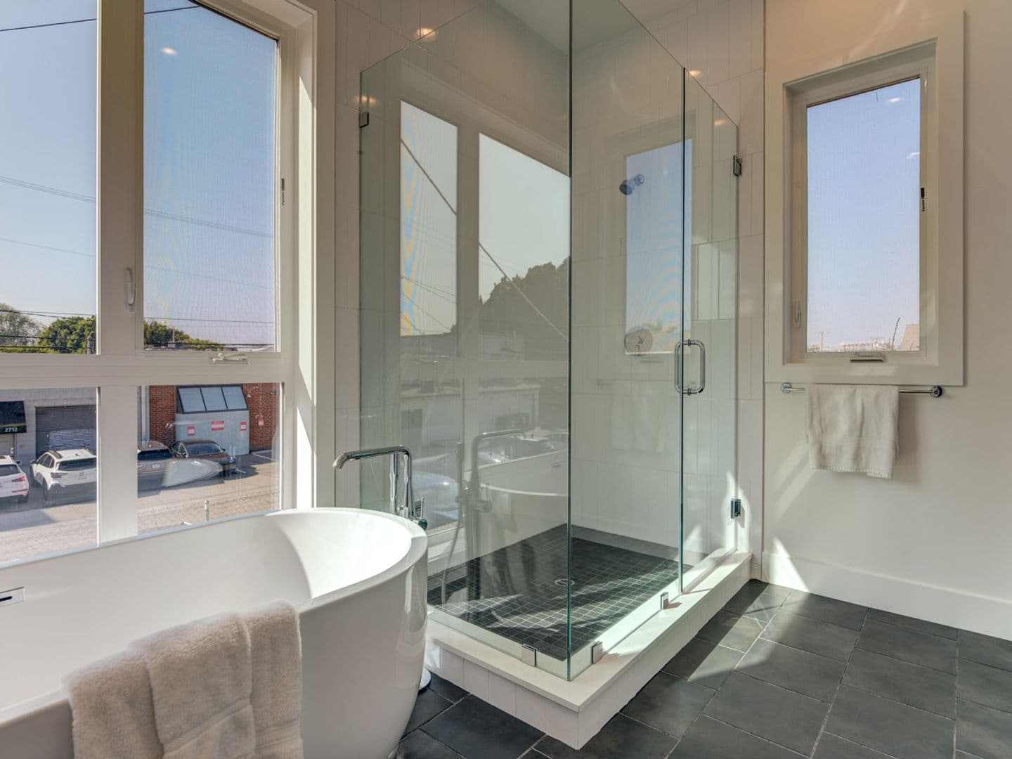 Los Angeles Townhome: 6016 - 6018 Comey Ave