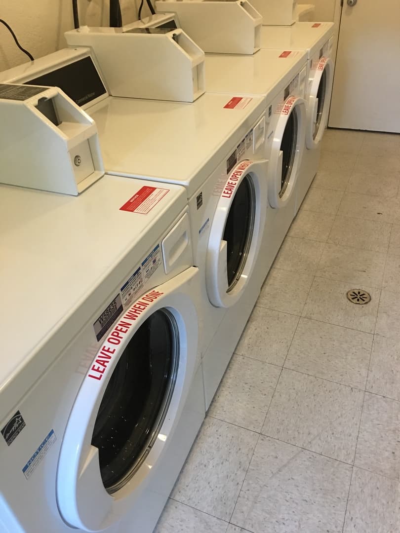 Northridge Apartment: 9600 Reseda Blvd
