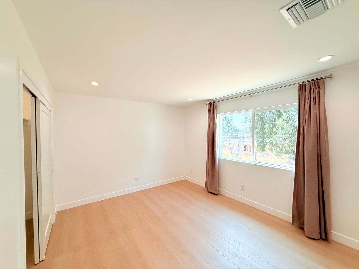 Pacoima Multiplex: 10839 Fellows Avenue - 10839 - House