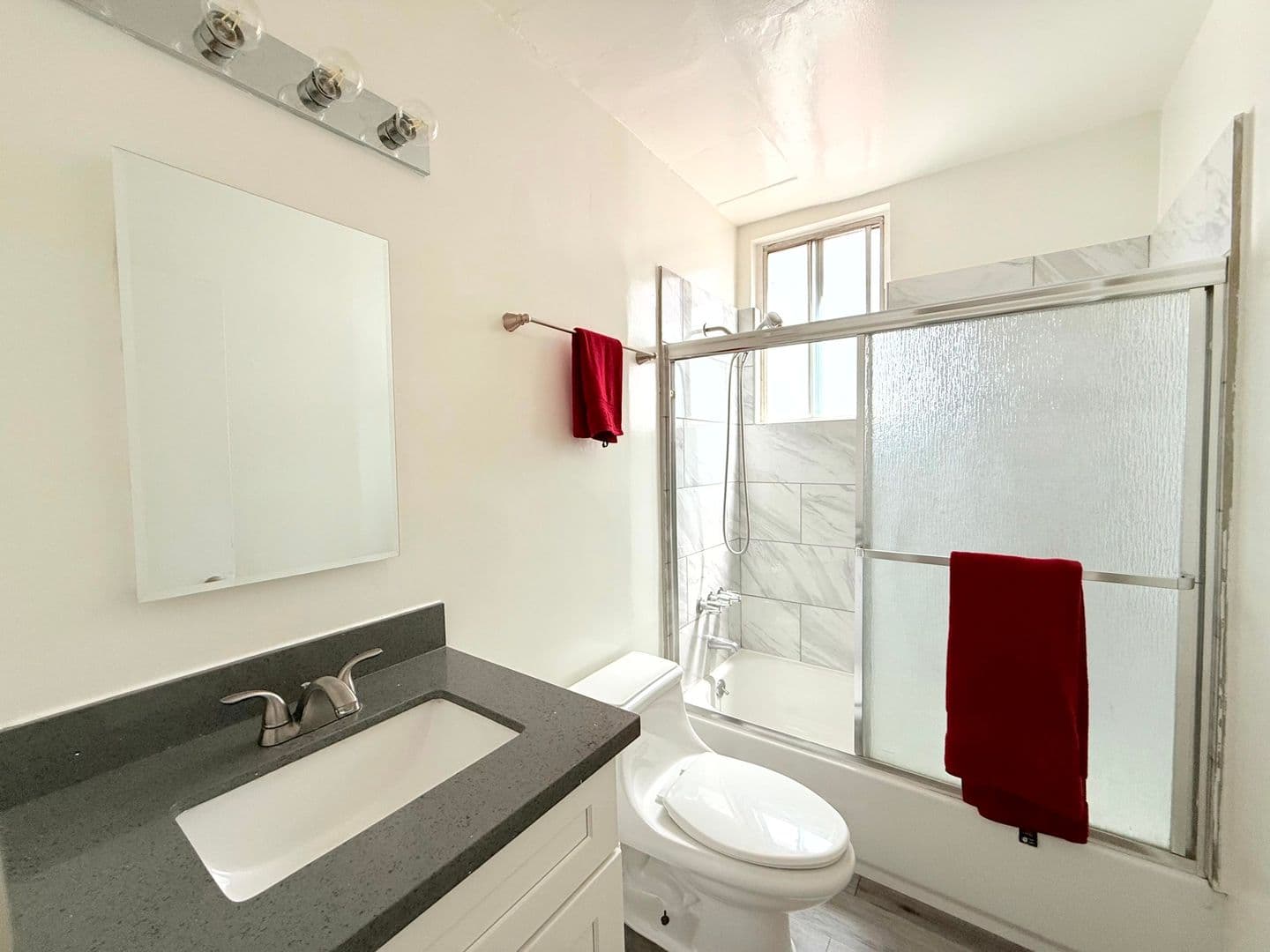 Los Angeles Apartment: 1029 N. Ardmore Avenue