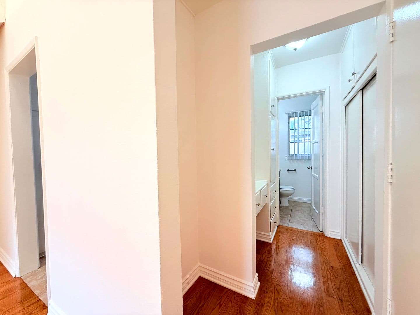 Los Angeles Apartment: 6200-6206 Fountain Avenue