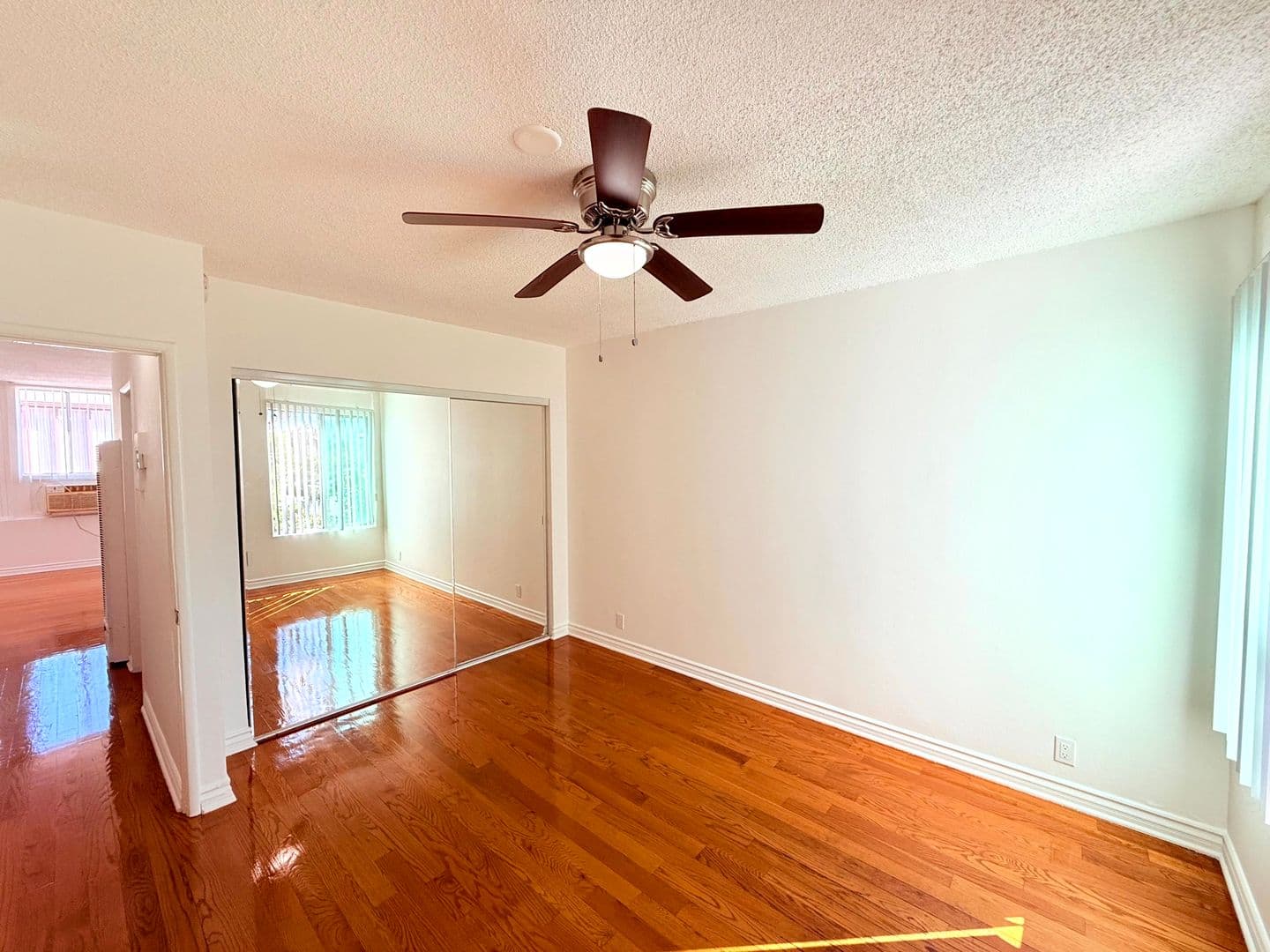 Los Angeles Apartment: 1029 N. Ardmore Avenue