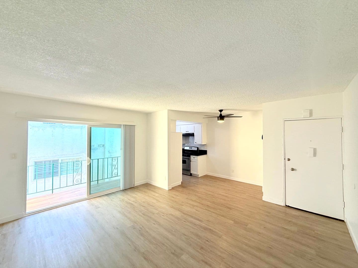Los Angeles Apartment: 1426 South Point View St.