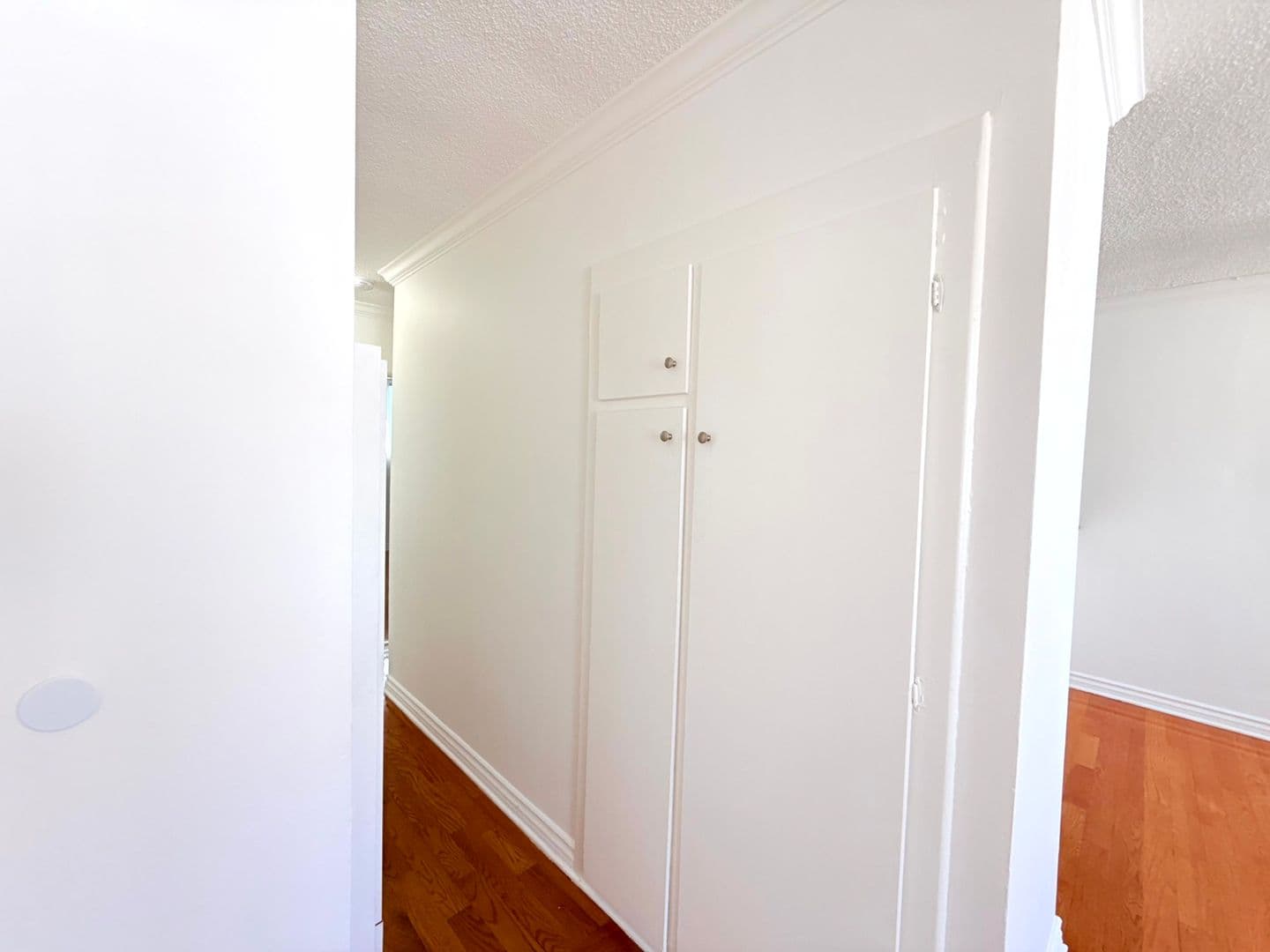 Los Angeles Apartment: 1029 N. Ardmore Avenue