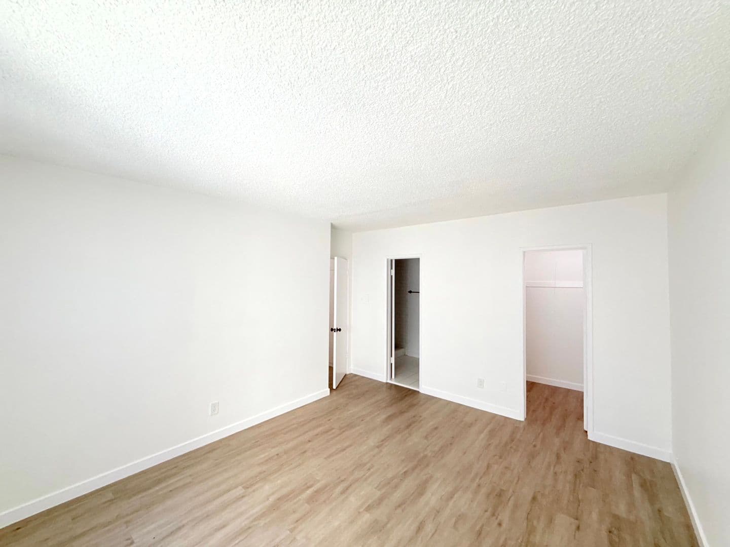 Los Angeles Apartment: 1426 South Point View St.