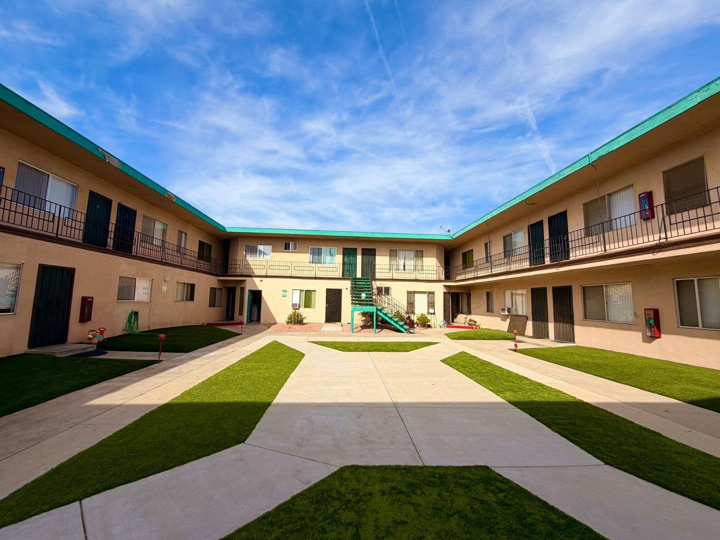 Inglewood Apartment: 925 Enterprise Avenue