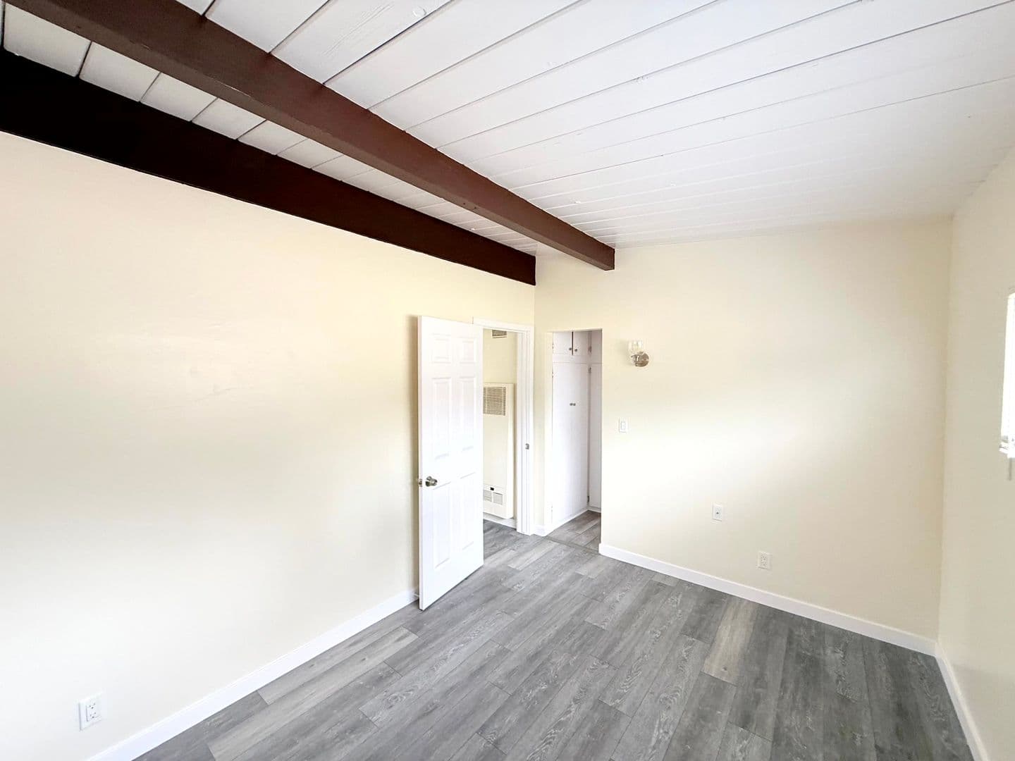 Pasadena Apartment: 753 Worcester Avenue