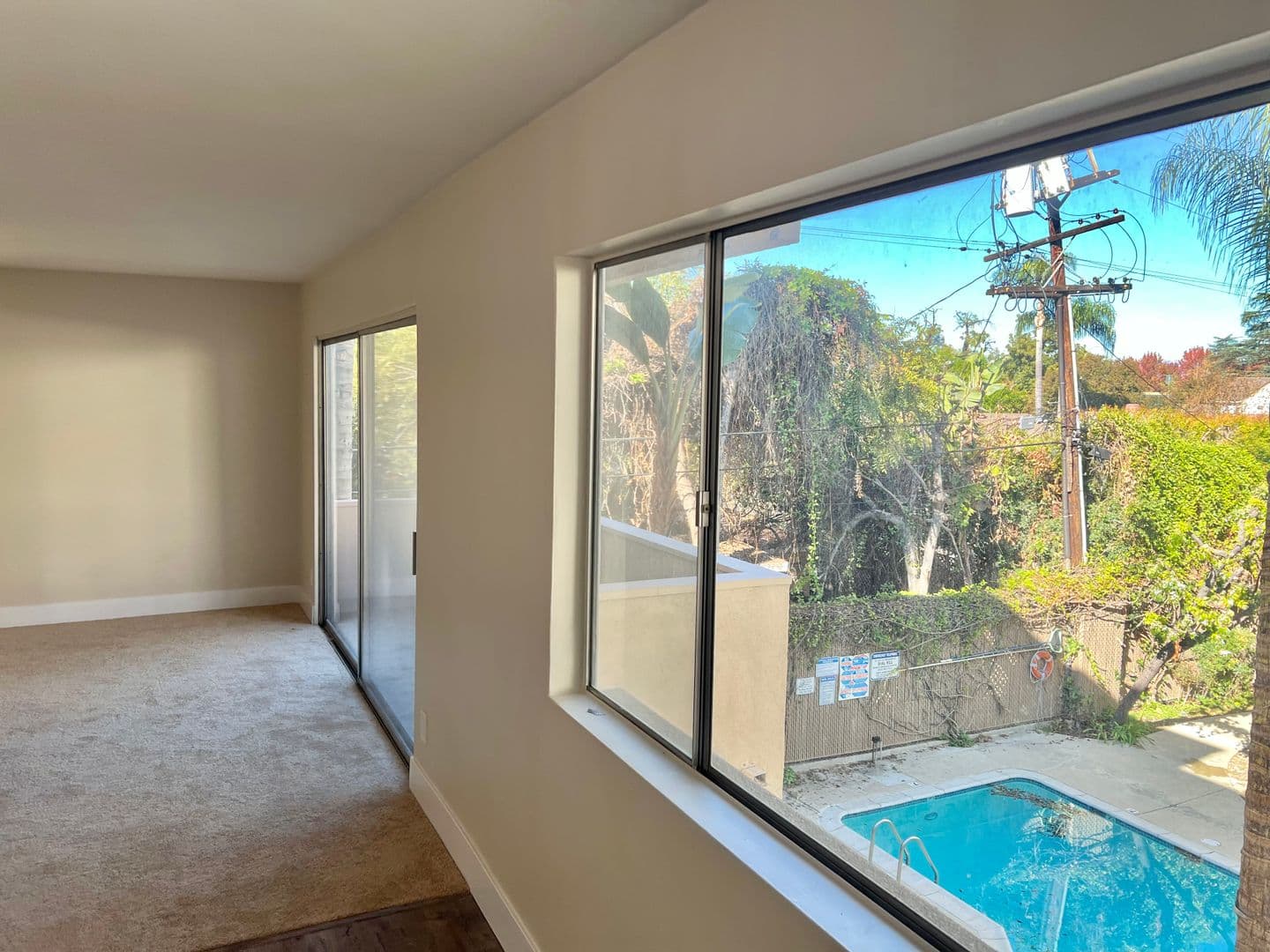 Sherman Oaks Apartment: 4647 Vista Del Monte