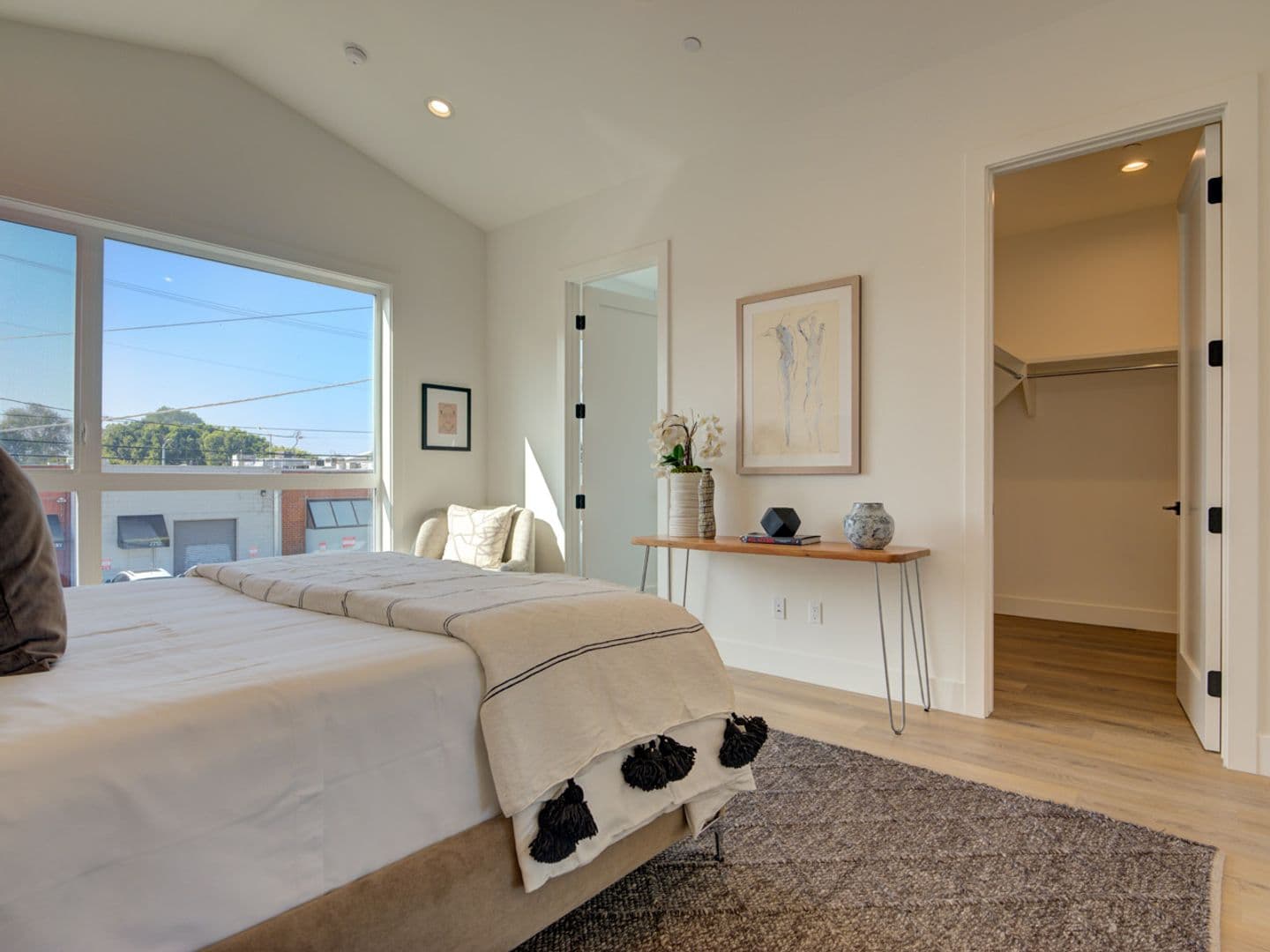 Los Angeles Townhome: 6016 - 6018 Comey Ave