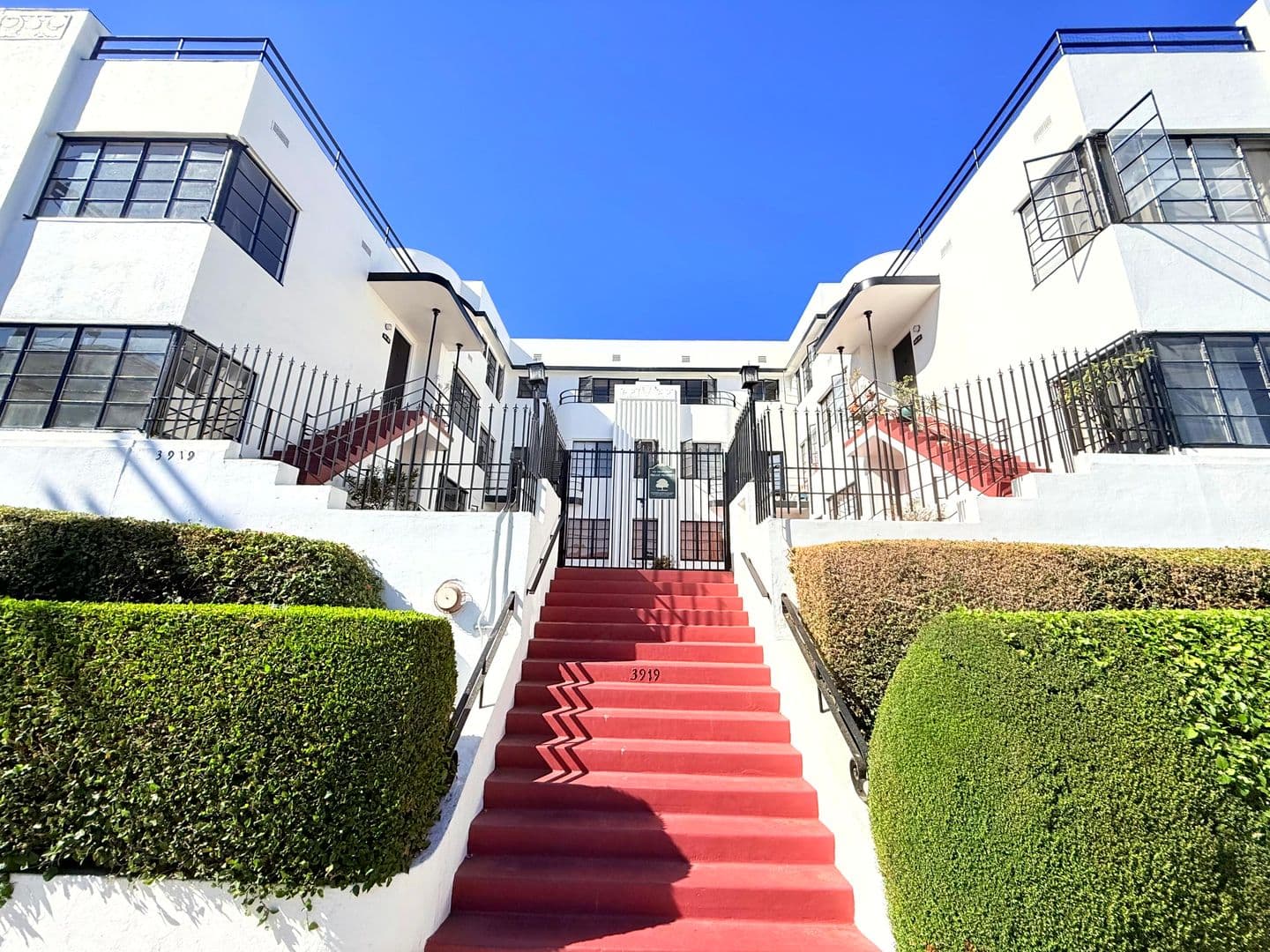 Los Angeles Apartment: 3919 W. 8th Street