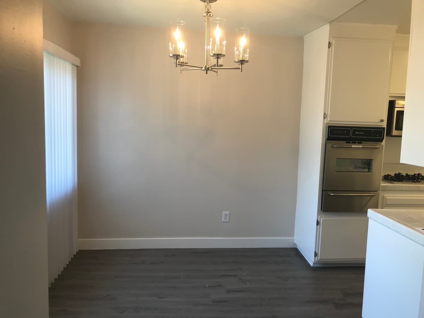 Sherman Oaks Apartment: 4334 Matilija Ave.