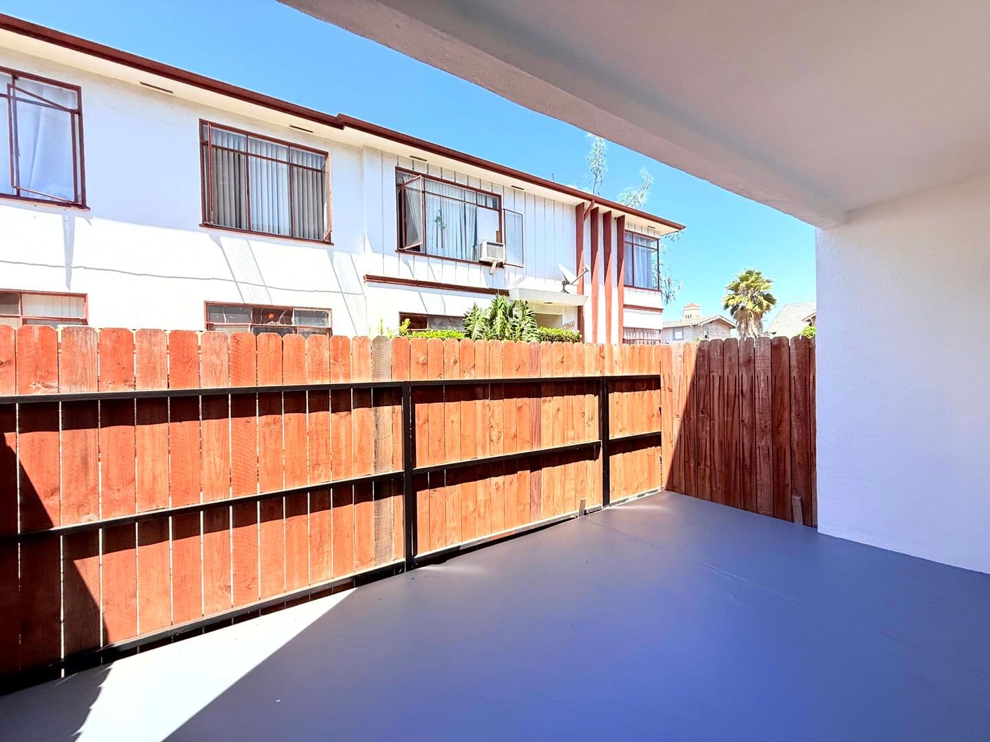 Los Angeles Apartment: 1029 N. Ardmore Avenue