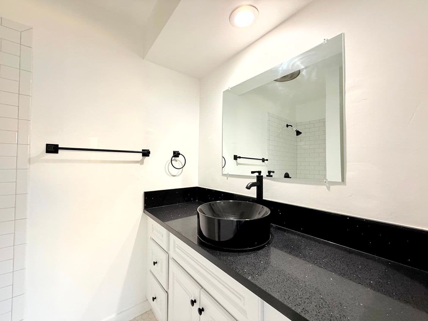 Los Angeles Apartment: 1426 South Point View St.