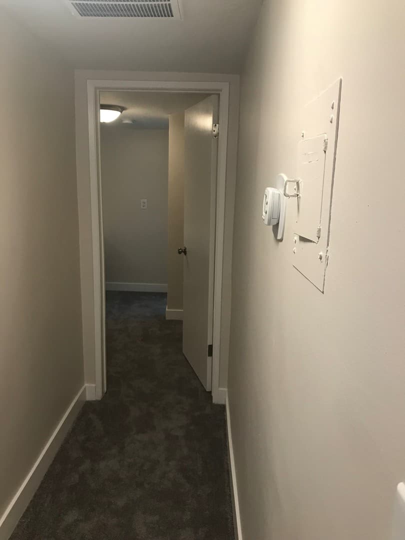 Sherman Oaks Apartment: 4334 Matilija Ave.