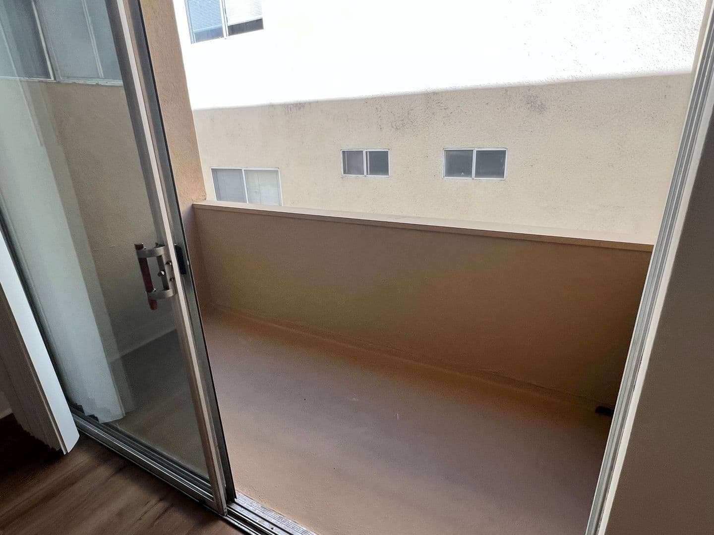 Sherman Oaks Apartment: 4647 Vista Del Monte