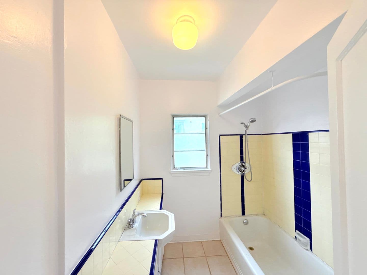 Los Angeles Apartment: 3919 W. 8th Street