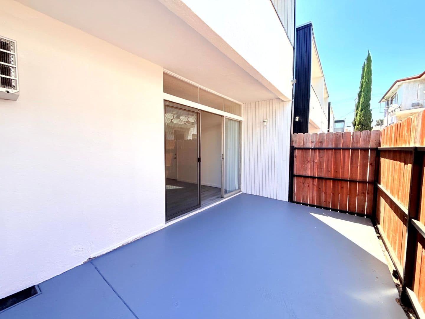 Los Angeles Apartment: 1029 N. Ardmore Avenue