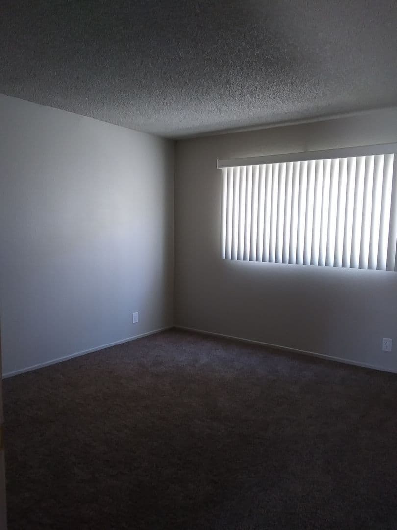 Santa Clarita Apartment: 17740 Scherzinger Lane