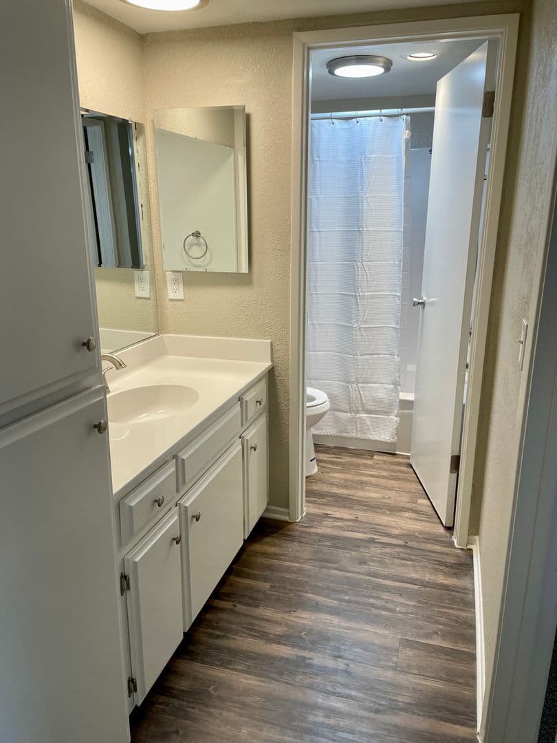Castaic Apartment: 31717 Ridge Route Road