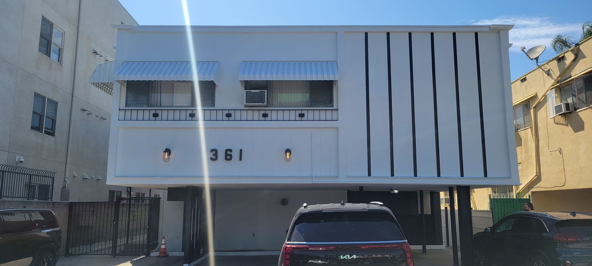 Los Angeles Apartment: Hayworth