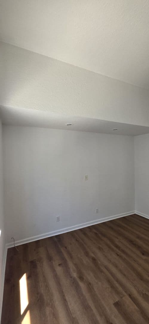 Los Angeles Apartment: 136 N. New Hampshire Ave.
