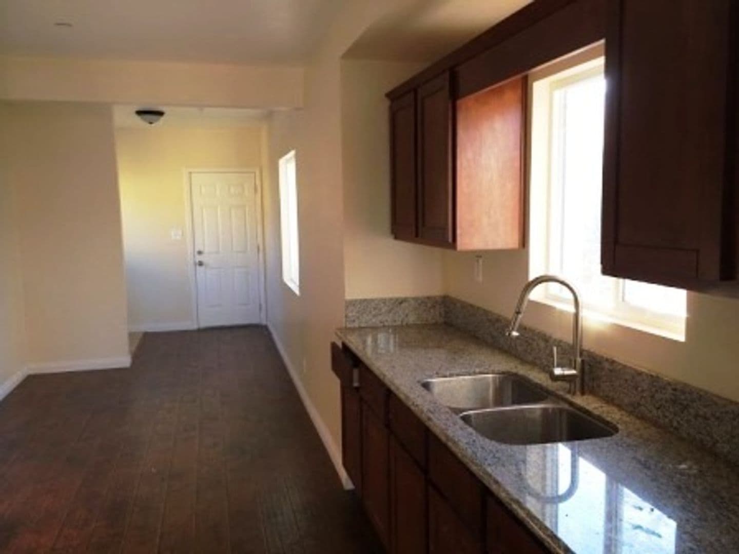 Los Angeles Apartment: 3778 - 3780 S. La Salle Ave.