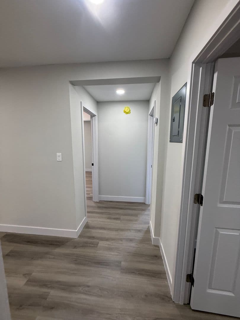 Los Angeles Apartment: 1443 W. 105th Street