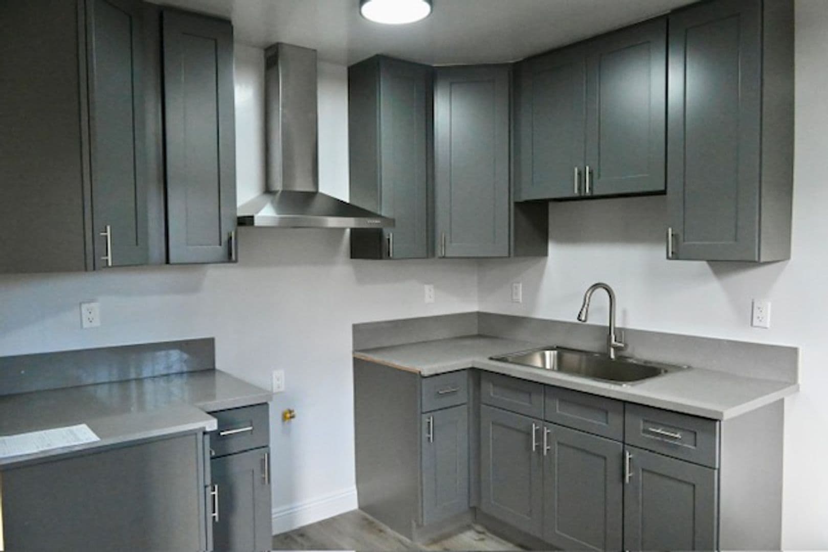 Los Angeles Apartment: 609 W. 94th Street