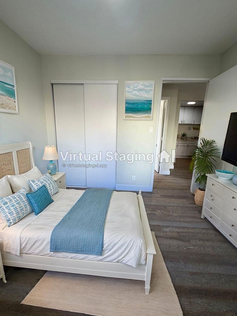 Los Angeles Apartment: 5955 S. Main Street