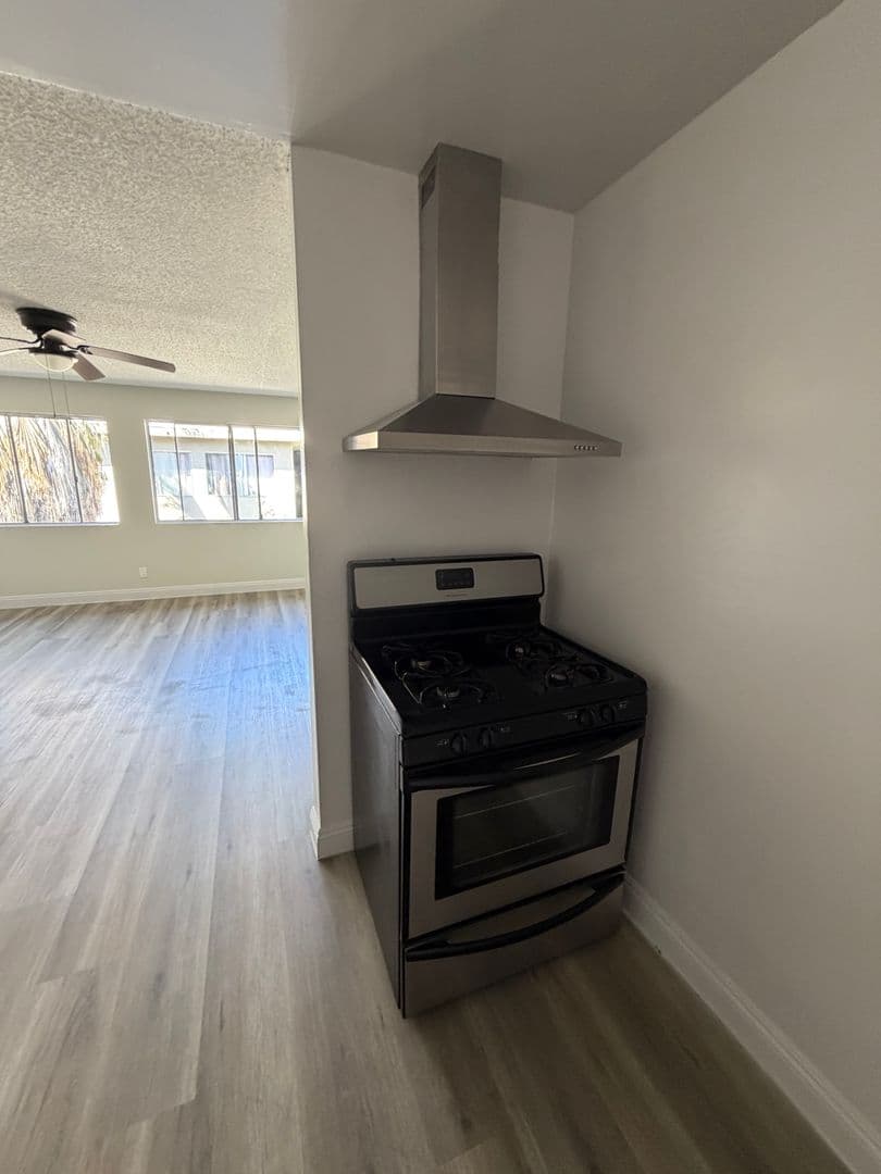 Los Angeles Apartment: 1230 W. 105th Street