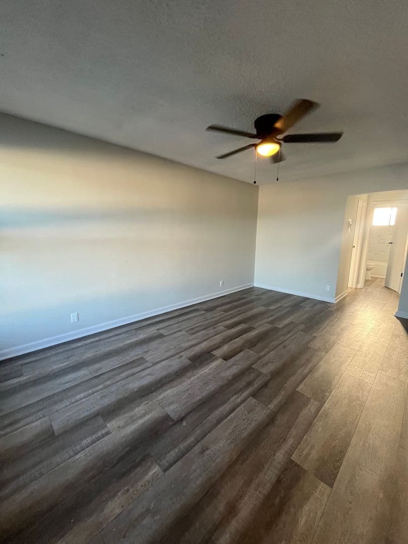 Los Angeles Apartment: 1324 W. 93rd Street