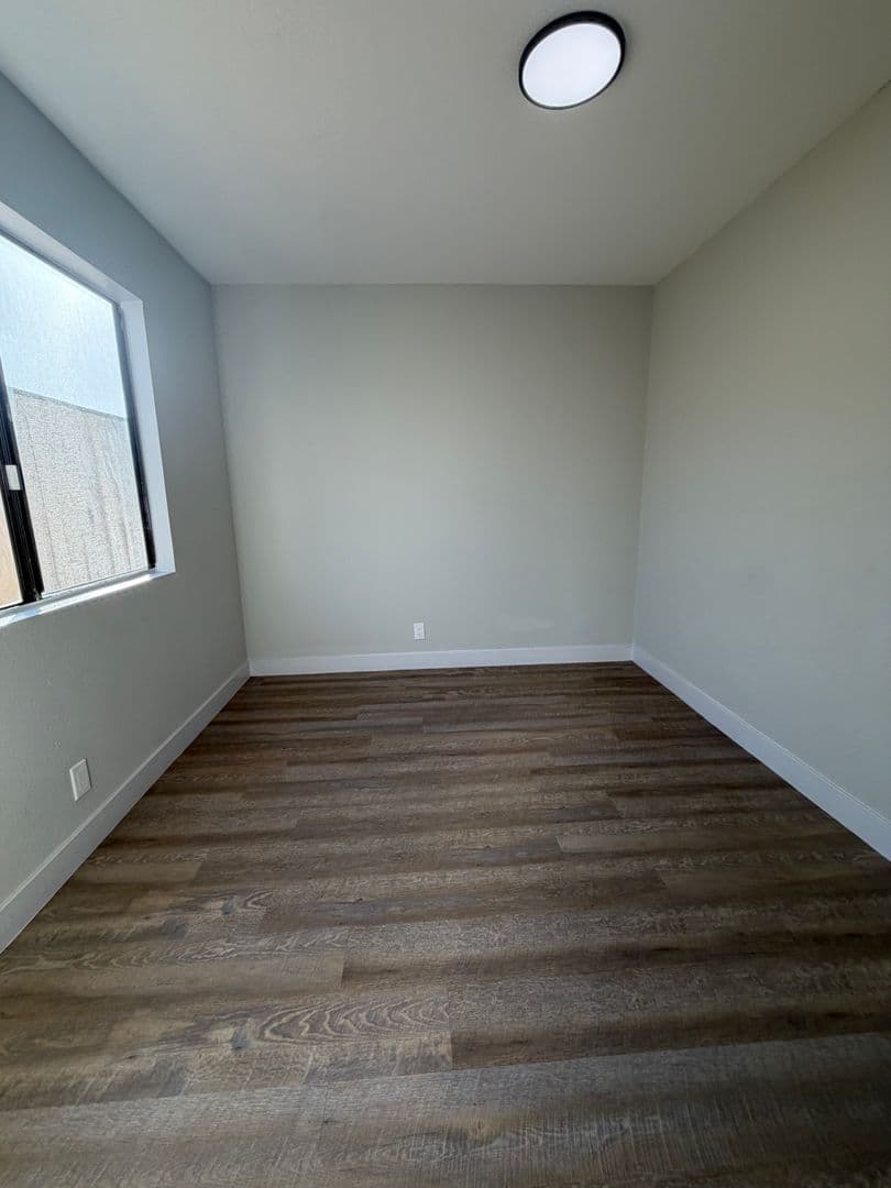 Los Angeles Apartment: 5955 S. Main Street