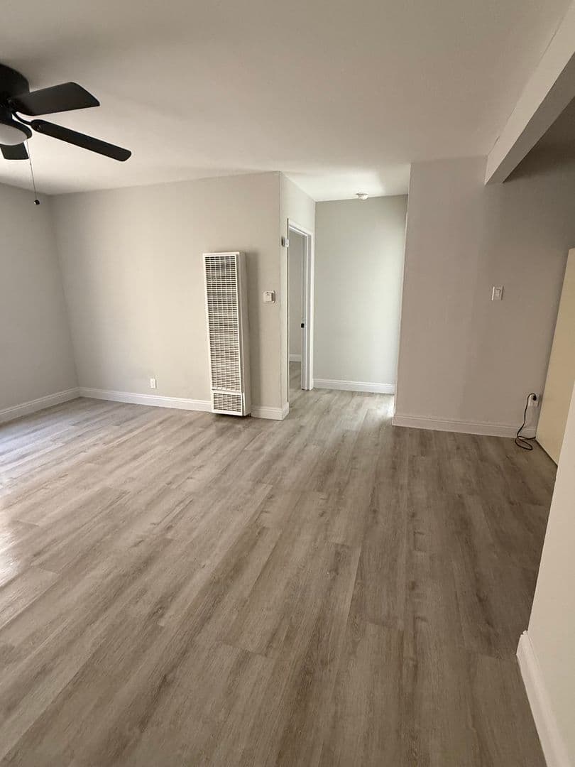 Los Angeles Apartment: 5955 S. Main Street