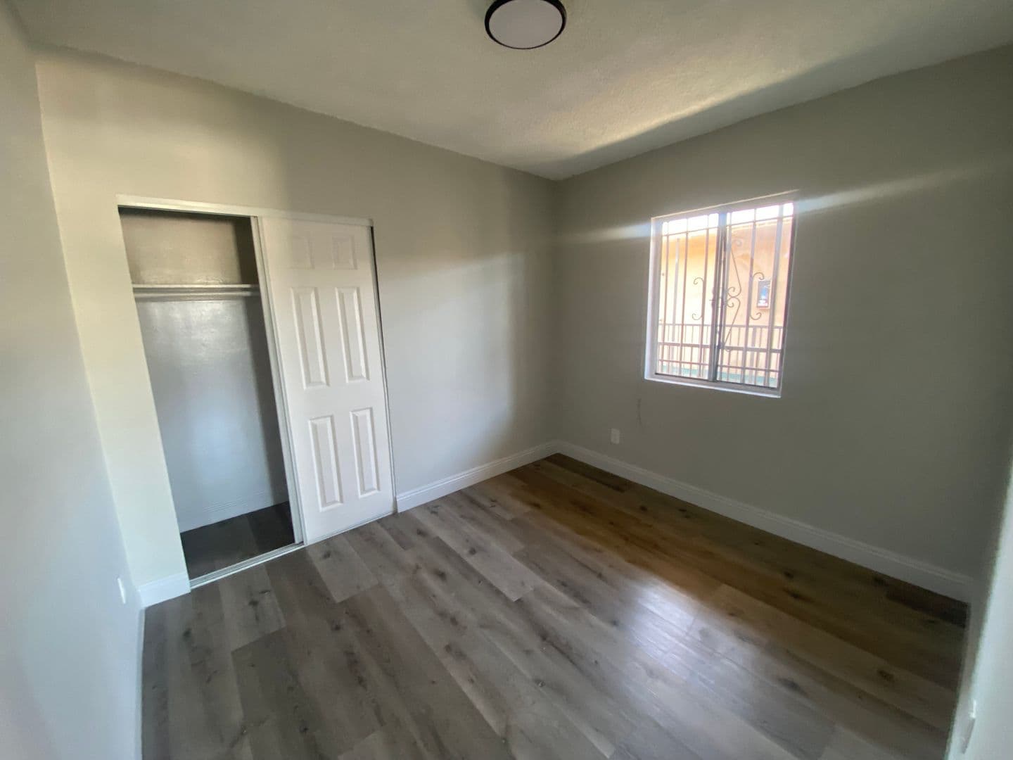 Los Angeles Apartment: 7406 S. Hoover Street