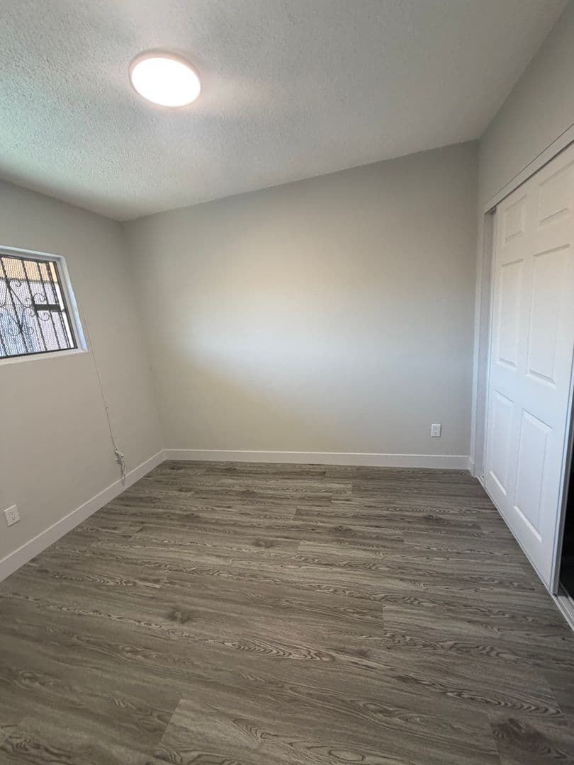 Los Angeles Apartment: 7830 S. Western Avenue