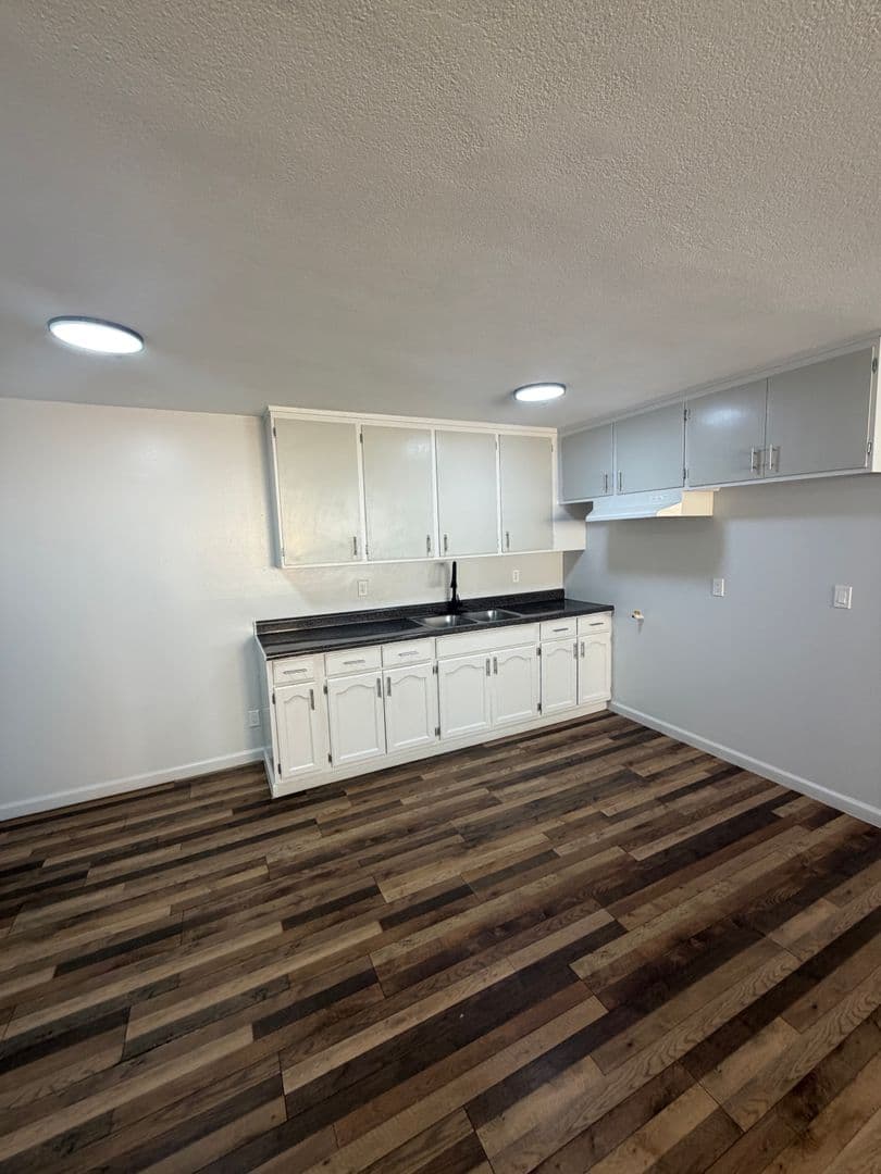 Los Angeles Apartment: 1230 W. 105th Street