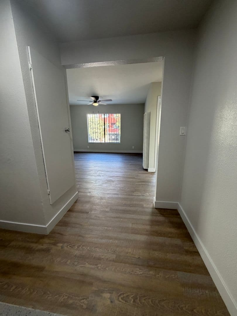 Los Angeles Apartment: 5955 S. Main Street