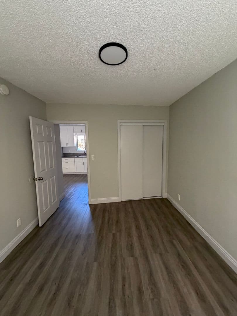Los Angeles Apartment: 2508 S. West View Street