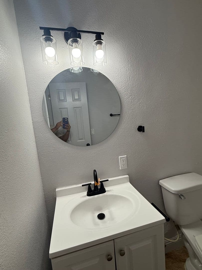Los Angeles Apartment: 5955 S. Main Street