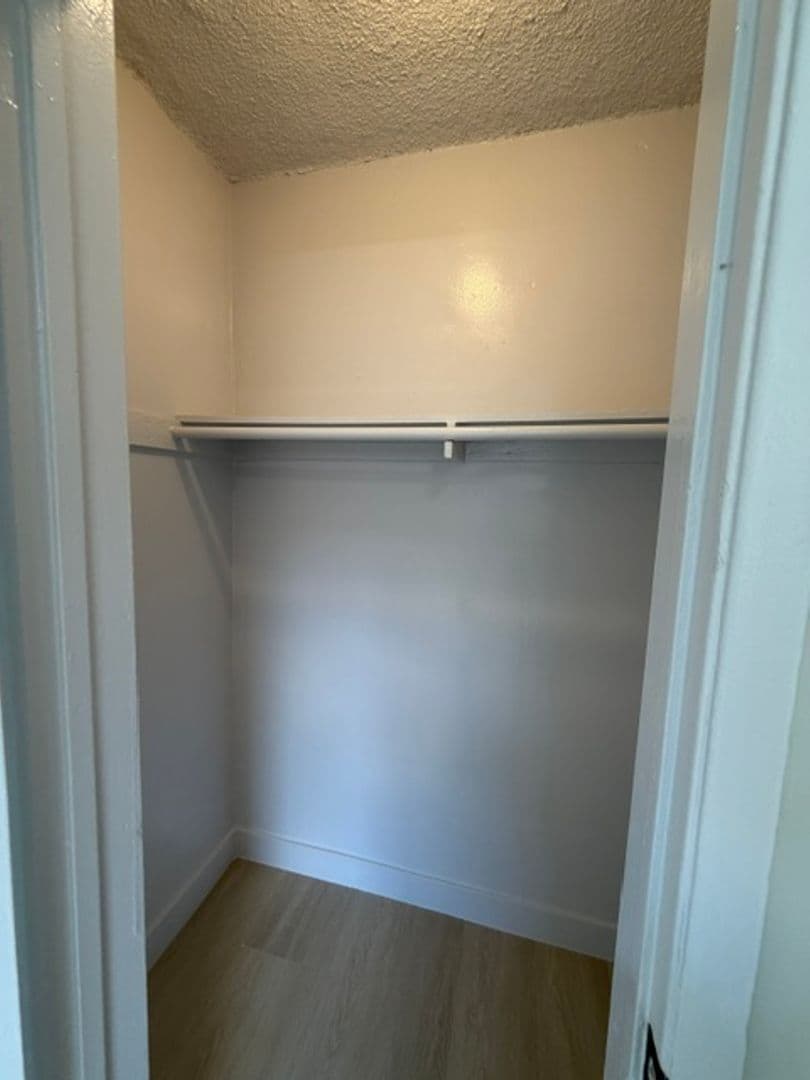 Los Angeles Apartment: 600 W. 93rd Street